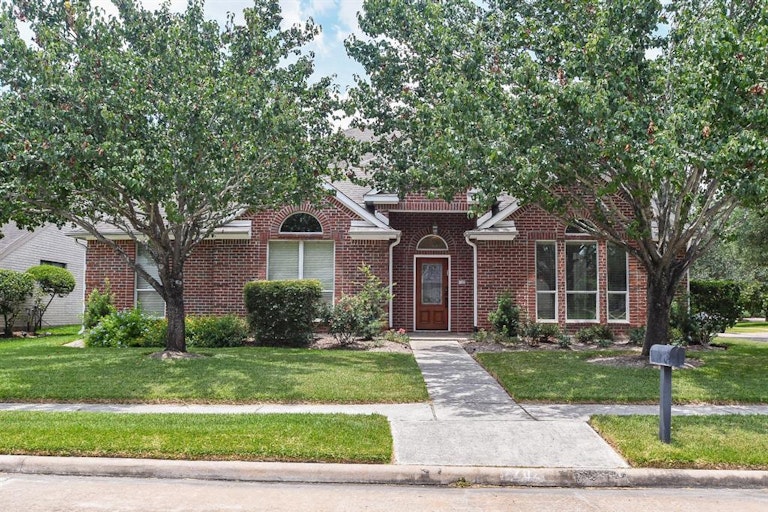 Photo 33 of 34 - 7702 Flax Dr, Houston, TX 77071