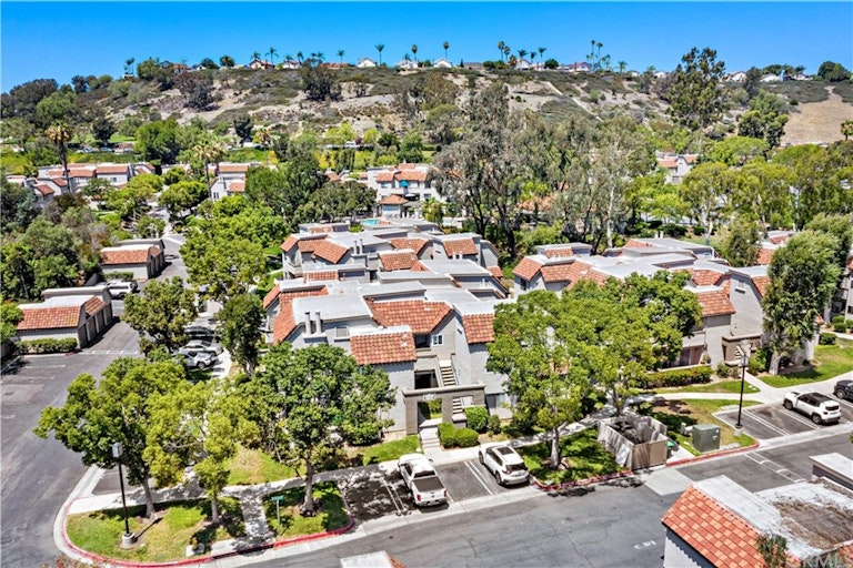 Photo 30 of 40 - 25961 Montemar #71, Laguna Niguel, CA 92677