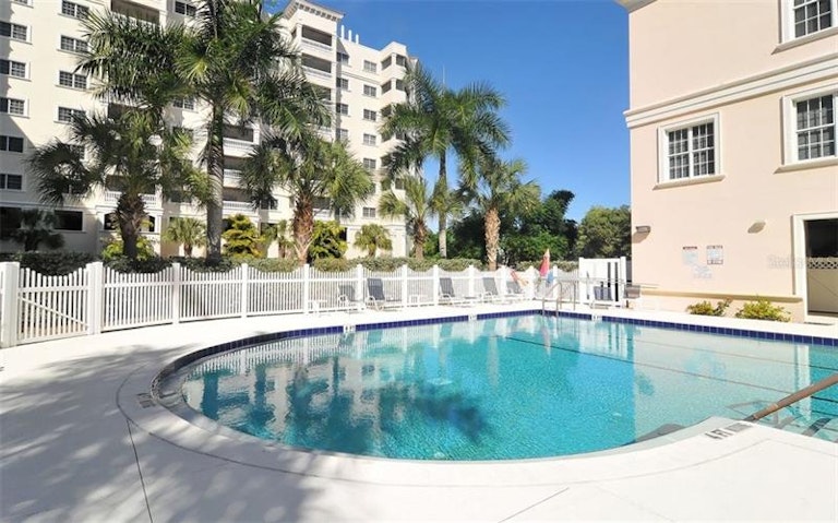 Photo 20 of 24 - 3736 Cadbury Cir #13, Venice, FL 34293