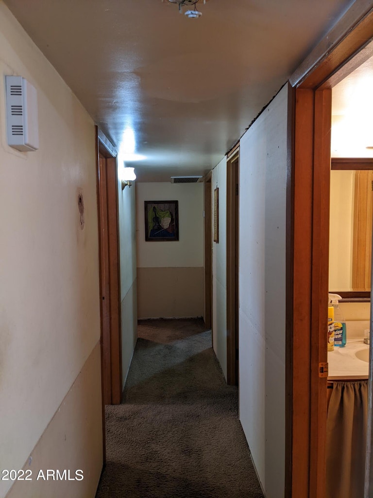 Photo 10 of 33 - 445 N Temple St, Mesa, AZ 85203