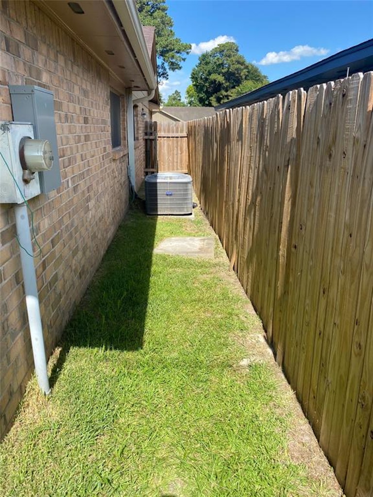 Photo 22 of 25 - 15211 Heron Park Dr, Humble, TX 77396