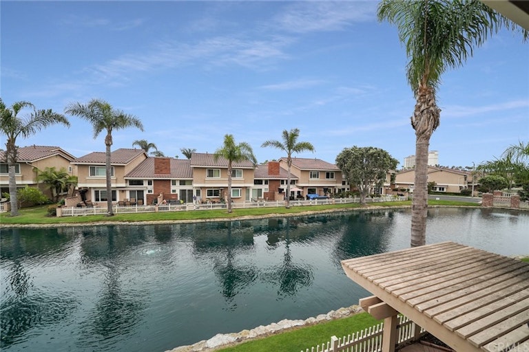 Photo 27 of 38 - 7876 Moonmist Cir, Huntington Beach, CA 92648