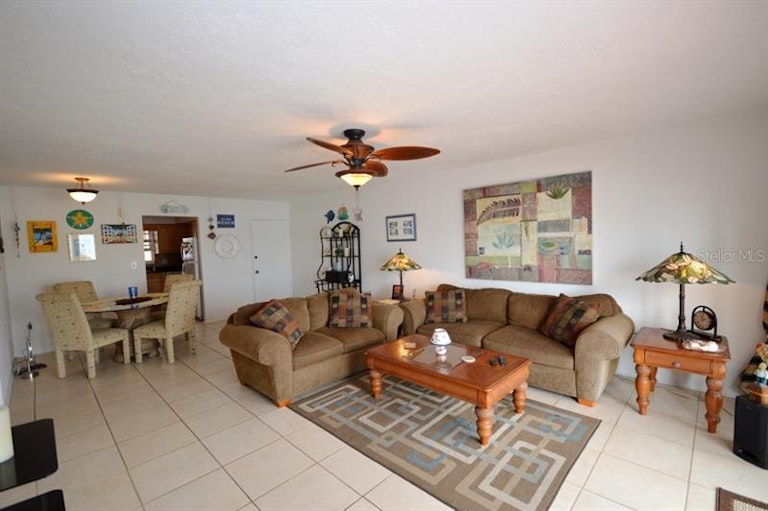Photo 14 of 25 - 137 104th Ave #6, Treasure Island, FL 33706
