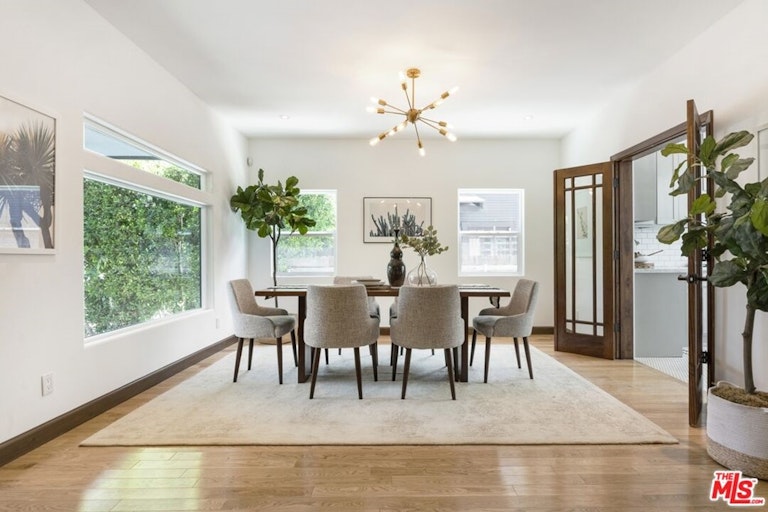 Photo 16 of 49 - 641 N Mariposa Ave, Los Angeles, CA 90004