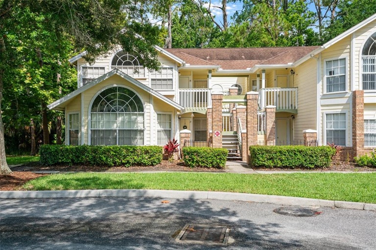 Photo 1 of 30 - 5003 Laguna Bay Cir #15, Kissimmee, FL 34746