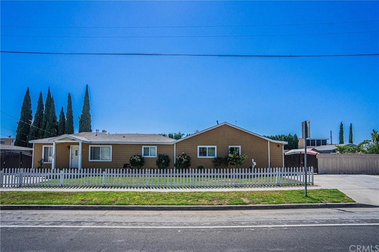 Photo 1 of 3 - 5711 Western Ave, Buena Park, CA 90621