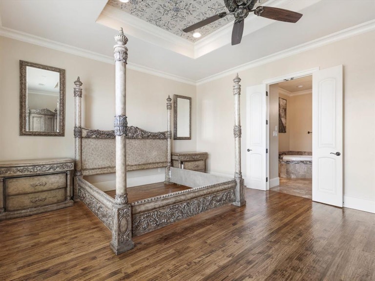 Photo 14 of 30 - 4636 Sidonia Ct, Fort Worth, TX 76126