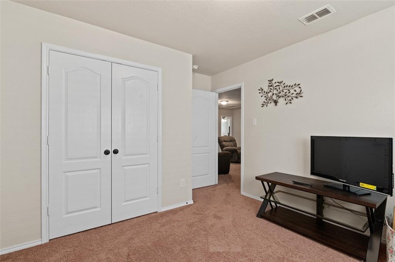 Photo 22 of 30 - 5408 Wharfside Pl, Denton, TX 76208