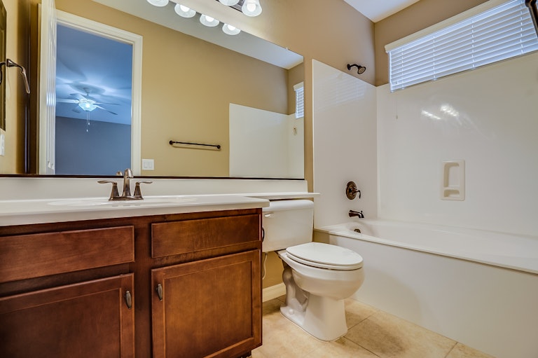 Photo 16 of 25 - 658 W Yellow Wood Ave, San Tan Valley, AZ 85140
