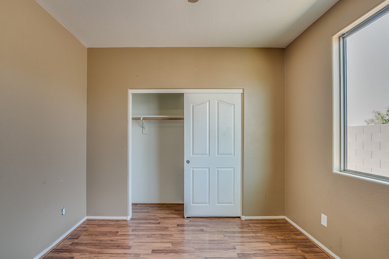Photo 17 of 22 - 18565 W Vogel Ave, Goodyear, AZ 85338