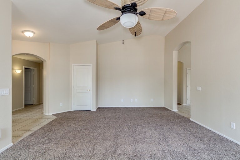 Photo 11 of 34 - 8439 W Whyman Ave, Tolleson, AZ 85353