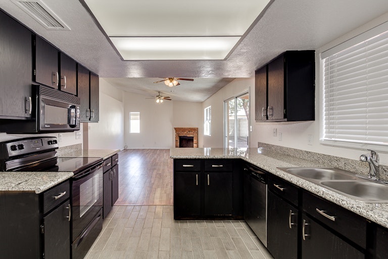 Photo 6 of 18 - 1929 N Iowa St, Chandler, AZ 85225