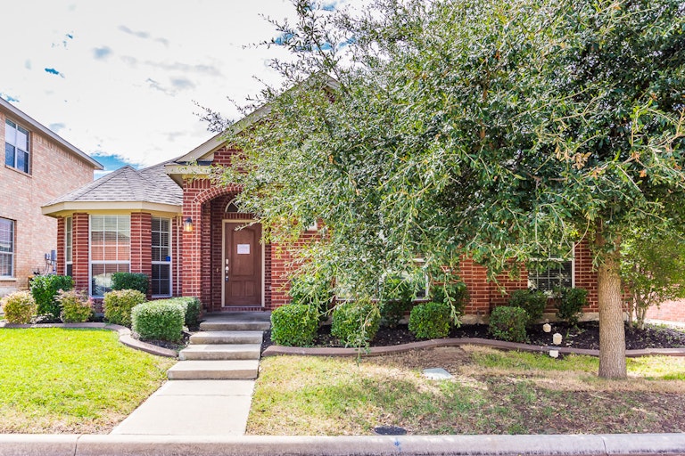 Photo 1 of 31 - 7809 Loma Alta Trl, McKinney, TX 75070