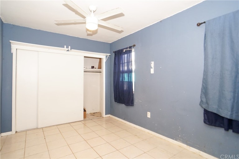 Photo 9 of 16 - 633 W Cressey St, Compton, CA 90222