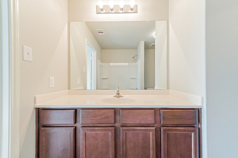 Photo 19 of 27 - 8015 Distant Harbor Rd, Baytown, TX 77523