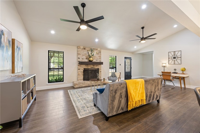Photo 10 of 40 - 9703 Braes Valley St, Austin, TX 78729