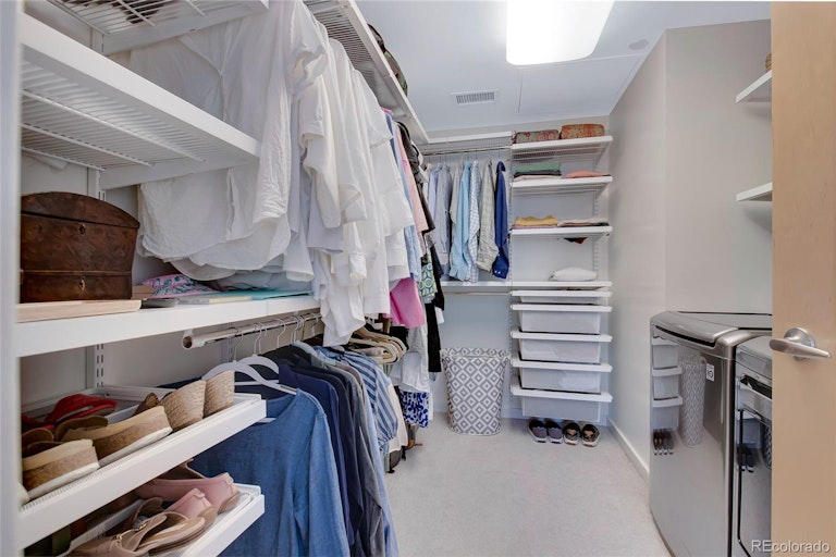 Photo 20 of 33 - 333 S Monroe St #106, Denver, CO 80209