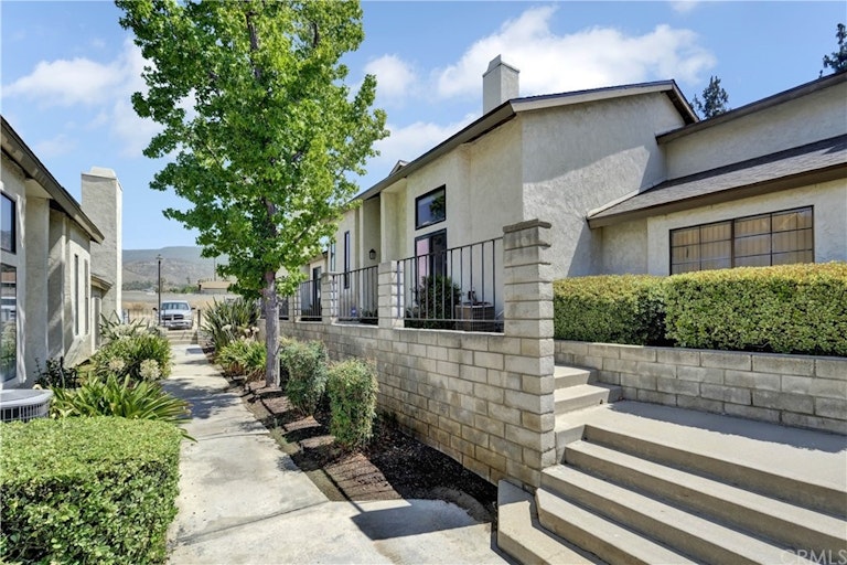 Photo 29 of 31 - 1974 E Lynwood Dr #2B, San Bernardino, CA 92404