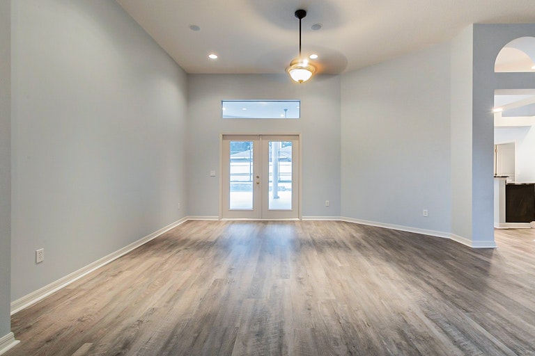 Photo 8 of 31 - 5729 Bay Side Dr, Orlando, FL 32819