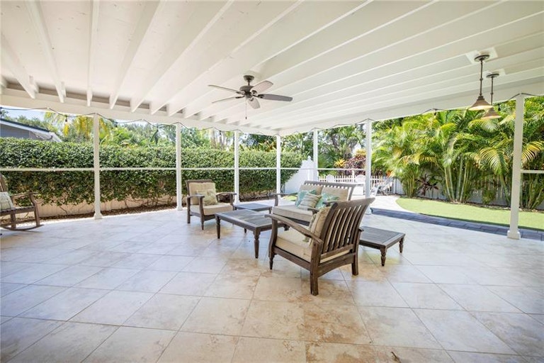 Photo 27 of 47 - 6041 16th Ln NE, Saint Petersburg, FL 33703