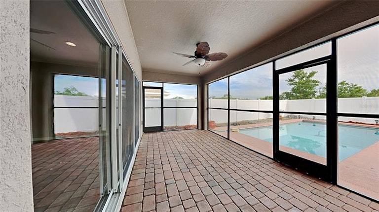 Photo 9 of 12 - 4929 London Creek Pl, Kissimmee, FL 34758