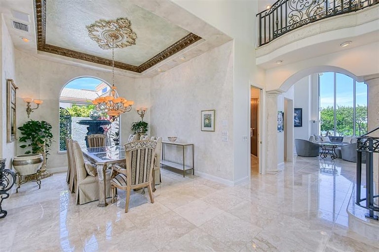 Photo 6 of 76 - 3550 Fair Oaks Ln, Longboat Key, FL 34228