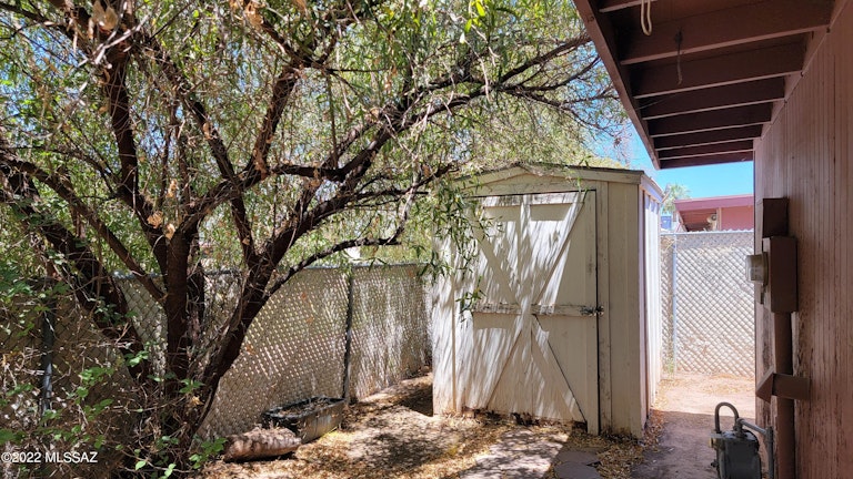 Photo 19 of 20 - 1463 W Roger Rd, Tucson, AZ 85705