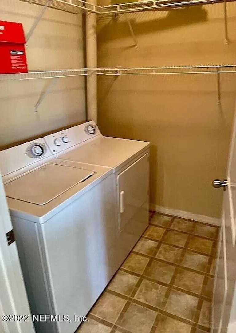 Photo 12 of 31 - 12700 Bartram Park Blvd #328, Jacksonville, FL 32258