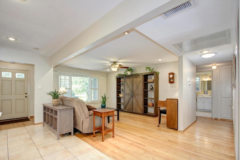 Photo 12 of 87 - 4501 Moddison Ave, Sacramento, CA 95819