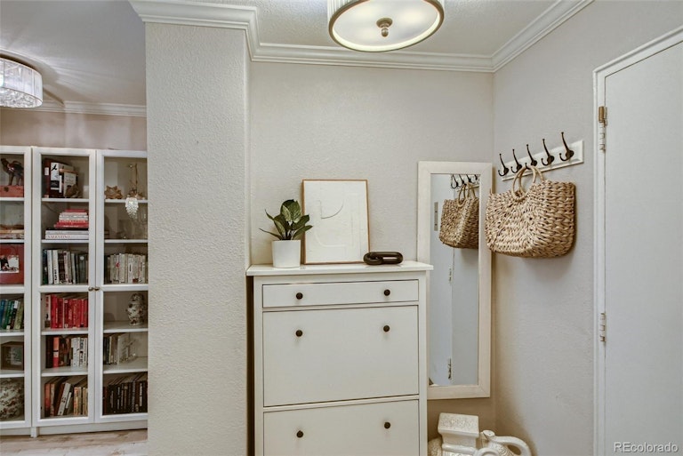 Photo 5 of 20 - 800 N Washington St #307, Denver, CO 80203