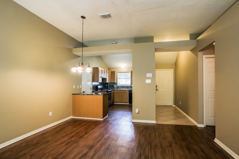 Photo 12 of 27 - 22815 Pine Mist Ln, Spring, TX 77373