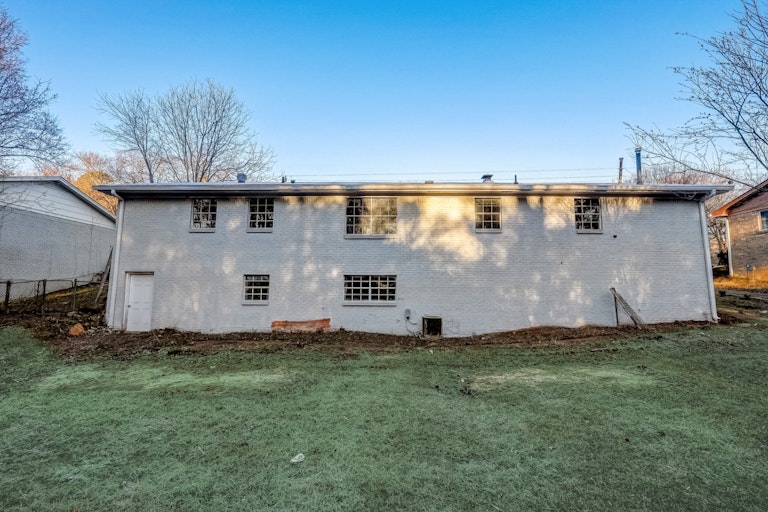 Photo 5 of 28 - 1518 Tanglewood Way NW, Conyers, GA 30012