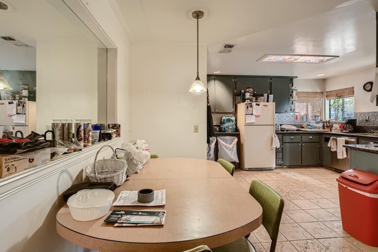 Photo 16 of 35 - 3538 Tarro Way, Carmichael, CA 95608
