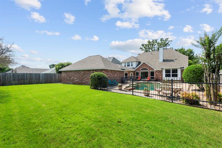 Photo 31 of 40 - 419 Deer Run, Keller, TX 76248