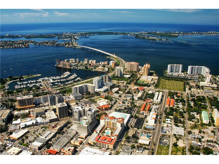 Photo 2 of 25 - 100 Central Ave Unit K1017, Sarasota, FL 34236