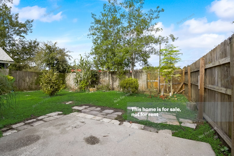 Photo 13 of 31 - 8350 Argyle Corners Ct, Jacksonville, FL 32244