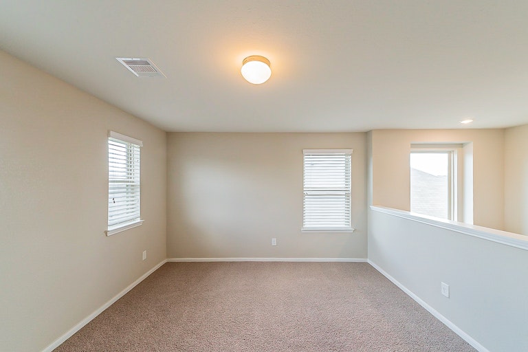 Photo 17 of 36 - 12731 Arcola Valley Ct, Houston, TX 77044