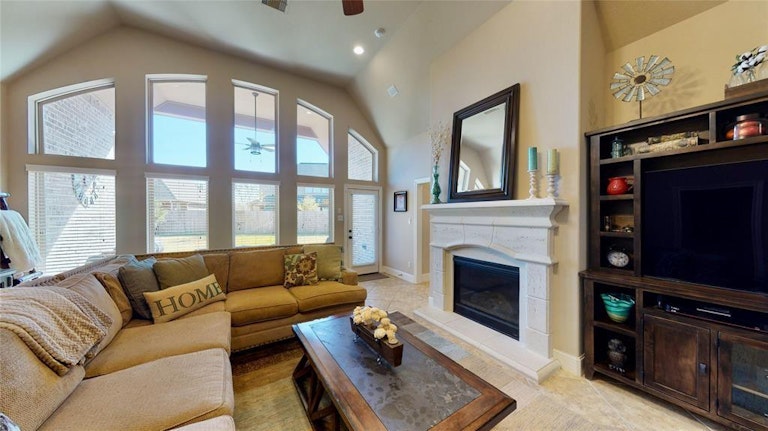Photo 10 of 36 - 1710 Abilene Cir, Katy, TX 77493