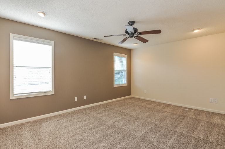 Photo 13 of 25 - 121 Danesway Dr, Holly Springs, NC 27540