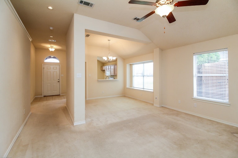 Photo 6 of 25 - 11718 Bridge St, Frisco, TX 75035