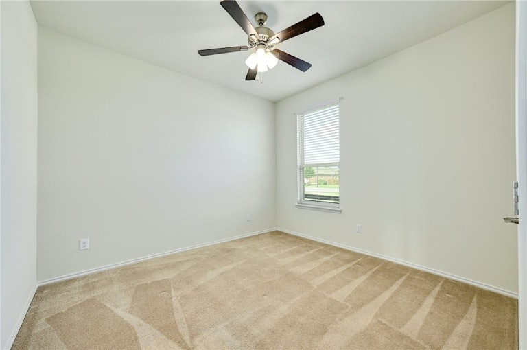Photo 19 of 23 - 210 Quarryman Dr, Hutto, TX 78634