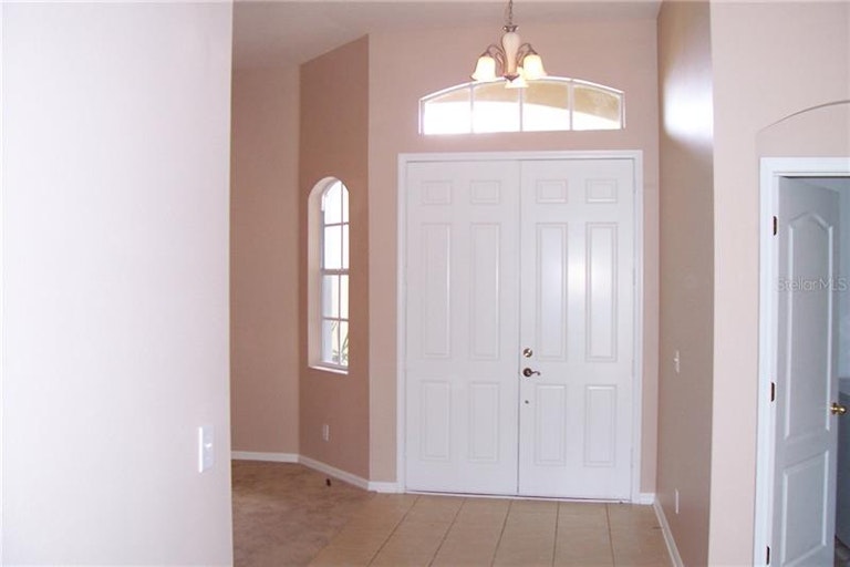 Photo 2 of 24 - 10924 Australian Pine Dr, Riverview, FL 33579