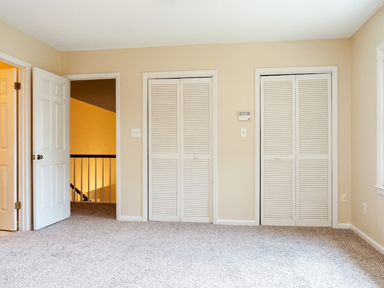 Photo 18 of 29 - 11 Lark Cir, Chapel Hill, NC 27517