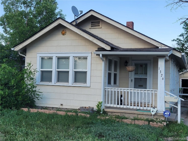 Photo 1 of 3 - 1326 Chester St, Aurora, CO 80010