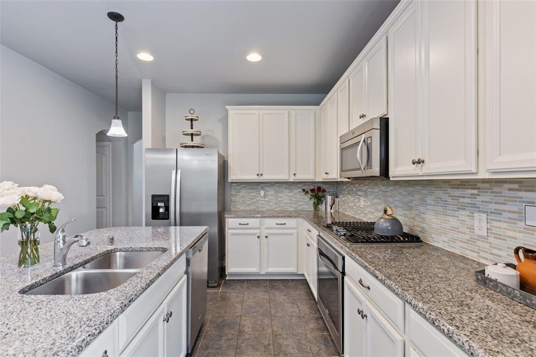 Photo 7 of 30 - 151 Pleasant Hill Ln, Fate, TX 75189