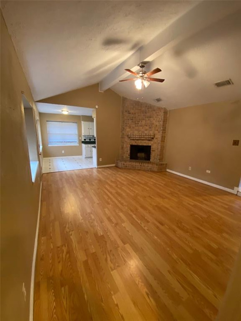 Photo 3 of 25 - 15211 Heron Park Dr, Humble, TX 77396