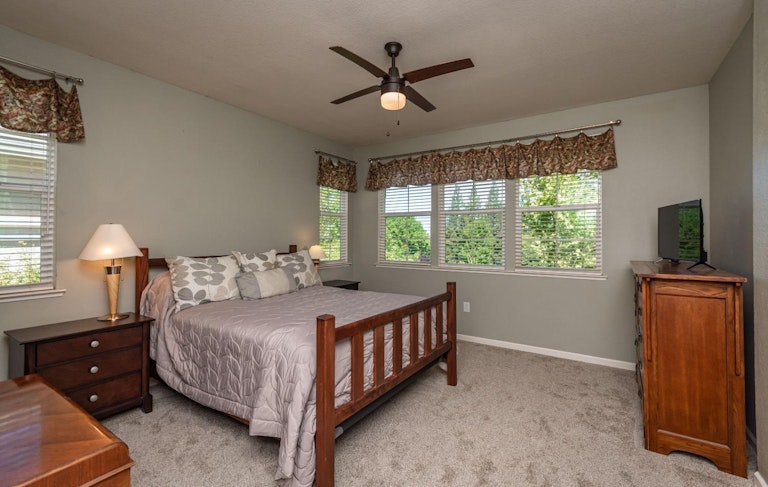 Photo 23 of 42 - 955 Marvin Gardens Way #28, Rocklin, CA 95765