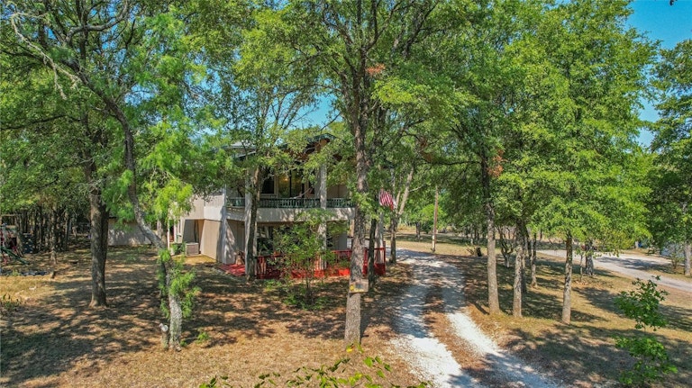 Photo 31 of 37 - 126 Deer Run Dr, Cedar Creek, TX 78612