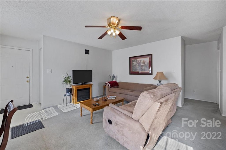 Photo 5 of 32 - 3055 Champion Ln SW, Concord, NC 28025