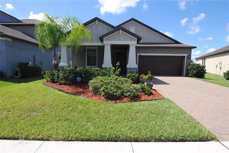Photo 1 of 44 - 9934 Victory Gallop Loop, Ruskin, FL 33573
